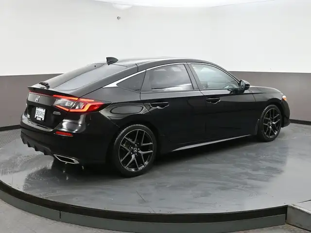 2024 Honda Civic One Owner & Fully Certified Sport Touring, Leat in Cars & Trucks in City of Halifax - Image 33