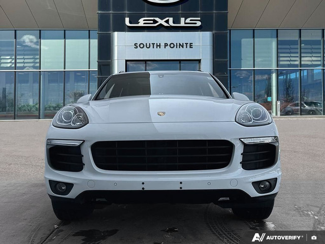 2018 Porsche Cayenne Premium Package AWD in Cars & Trucks in Edmonton - Image 2