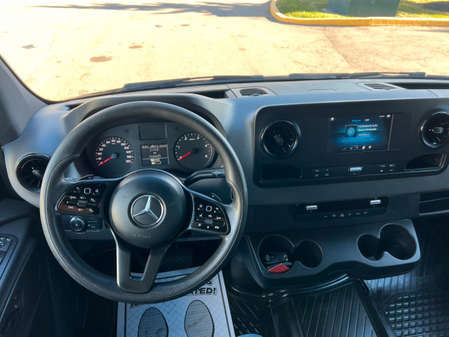 2019 Mercedes-Benz Sprinter Van MERCEDES Sprinter 2500 - CREW in Cars & Trucks in Oakville / Halton Region - Image 4