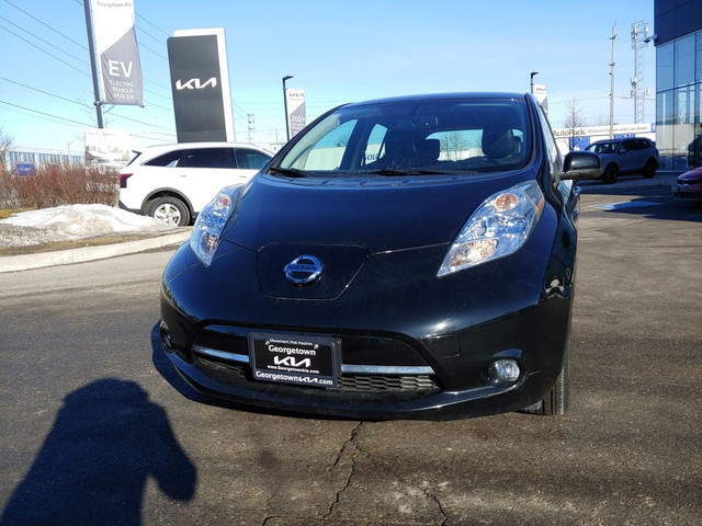 2016 Nissan LEAF SL FWD | NAV | HTD SEATS | BU CAM | LTHR in Cars & Trucks in Oakville / Halton Region - Image 4