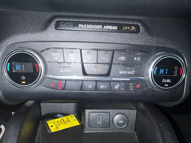 2020 Ford Escape in Cars & Trucks in Edmonton - Image 16