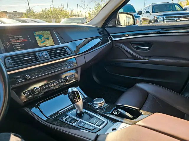 2016 BMW 5 Series 4dr Sdn 528i xDrive AWD in Cars & Trucks in Oakville / Halton Region - Image 16