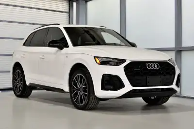 2022 Audi Q5 Progressiv / S-Line / Black Optics / Carplay Certif