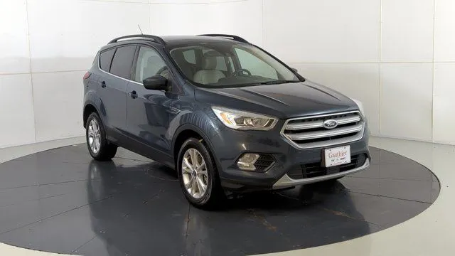 2019 Ford Escape SEL - 4WD, Heated Seats, Remote Start,