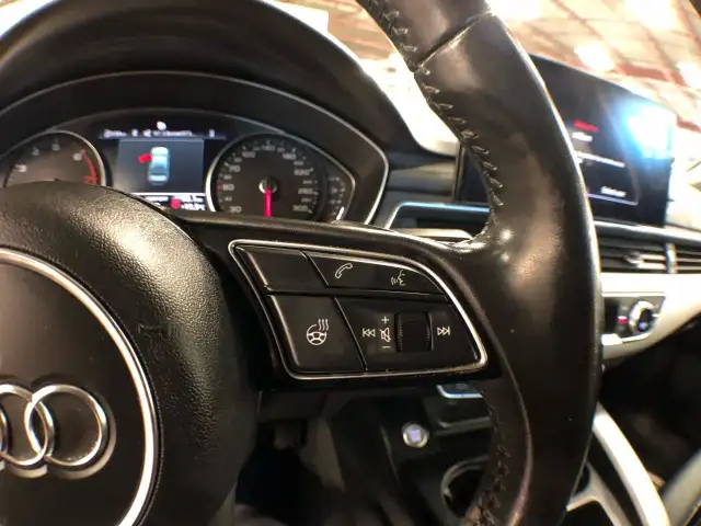2020 Audi A4 KOMFORT AWD LEATHER SUNROOF B/SPOT CARPLAY CAMERA in Cars & Trucks in City of Toronto - Image 18
