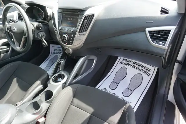 2017 Hyundai Veloster in Cars & Trucks in Oakville / Halton Region - Image 13