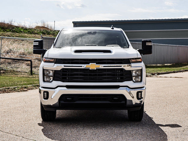 2025 Chevrolet Silverado 2500HD LT in Cars & Trucks in Strathcona County - Image 3
