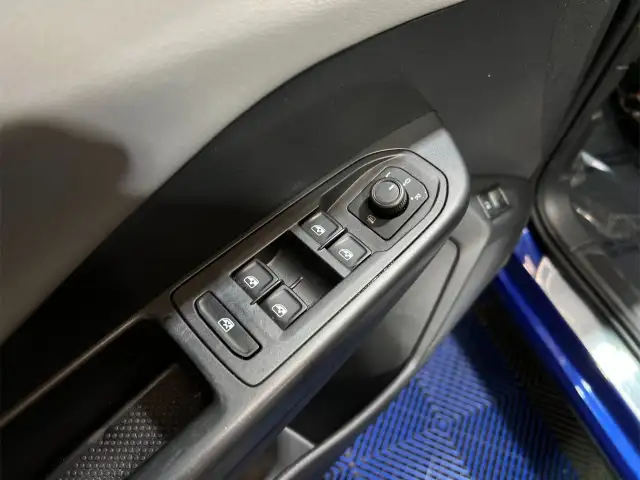 2022 Volkswagen Taos in Cars & Trucks in Ottawa - Image 11