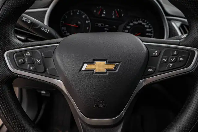 2022 Chevrolet Malibu AUTOMATIC LOW KMS in Cars & Trucks in Strathcona County - Image 12