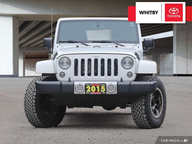 2015 Jeep Wrangler Unlimited Sahara AWD 3.6L / Leather / GPS Nav in Cars & Trucks in Oshawa / Durham Region - Image 2