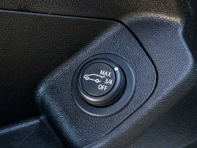 2024 GMC Terrain SLT - Lane Keeping Assist in Cars & Trucks in Belleville - Image 27