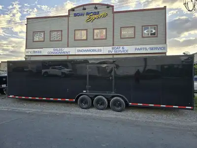 2026 DISCOVERY SE 32 x 8.5 TRIPLE AXLE TRAILER 5200LB AXLES BLACKED OUT PACKAGE DOUBLE UNDERCOAT FRA...