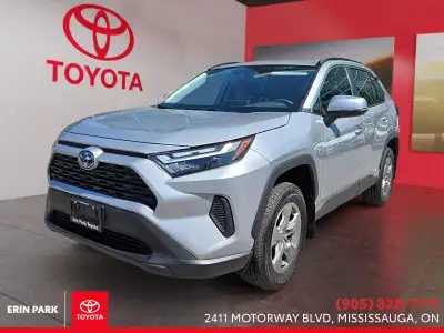 XLE Engine: 4 Cylinder Engine 2.5L L/100Km City: 5.8 L/100Km Hwy: 6.3