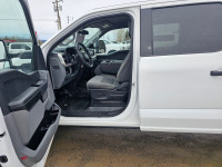 Super Duty F-450 DRW XLT 4WD Crew Cab Deck Truck, 19.5" Steel Wheels, 6.7L V8 Turbo Diesel, 10-Speed... (image 9)