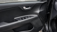 *Sunroof, Heated Steering Wheel, Blind Spot Detection, Heated Seats, Apple CarPlay!* Step into your... (image 7)
