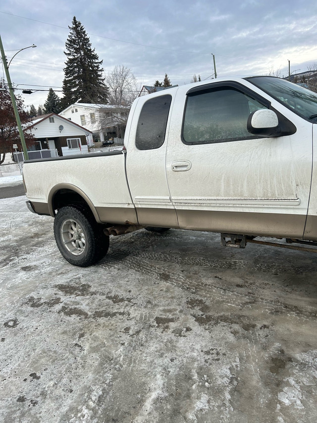 2003 Ford F 150 XLT 8000$ OBO in Cars & Trucks in Cranbrook - Image 4