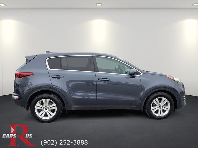 2019 Kia Sportage LX 4dr SUV in Cars & Trucks in Bedford - Image 4