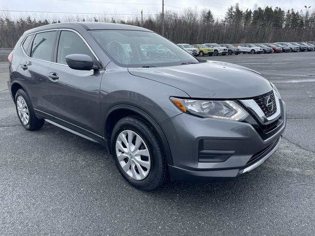 Nissan Rogue S 2020 in Cars & Trucks in New Glasgow - Image 4