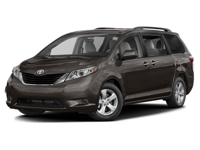 2017 Toyota Sienna LE 8 Passenger in Cars & Trucks in Thunder Bay