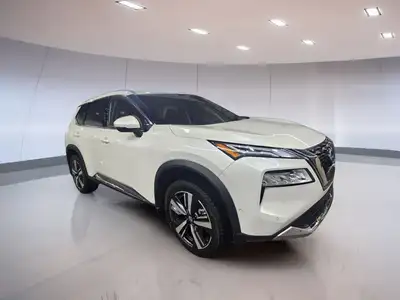 This small SUV is a blend of comfort and convenience, featuring a luxurious leather interior that in...