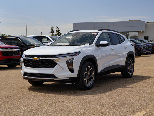 2025 Chevrolet Trax LT in Cars & Trucks in Edmonton - Image 4