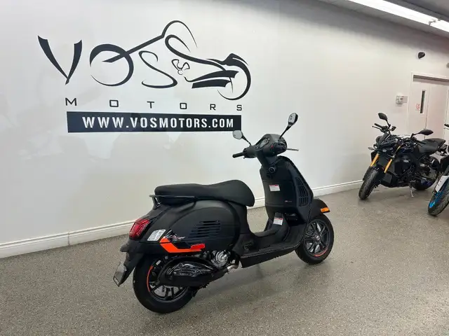 2025 Vespa GTS 310 Supersport MY 25 - V6610 - -No Payments for 1 in Scooters & Pocket Bikes in Markham / York Region - Image 4