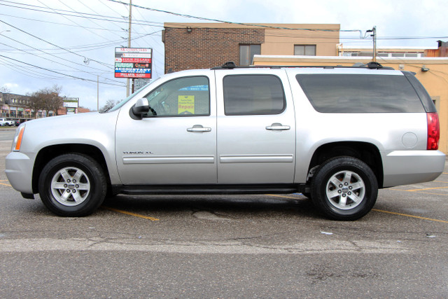 2011 GMC Yukon XL SLE 4X4+9-Passenger+Certified in Cars & Trucks in Mississauga / Peel Region - Image 4