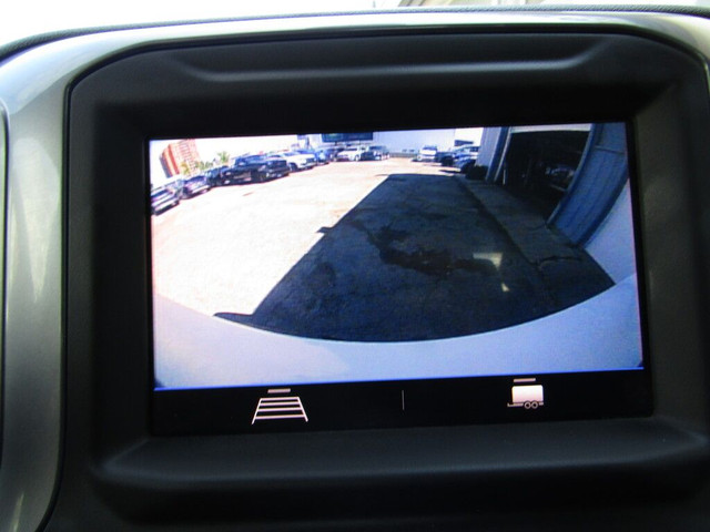 2020 Chevrolet Silverado 1500 WT 5.3L V8 Double Cab 147 CARPLAY/ in Cars & Trucks in Calgary - Image 4