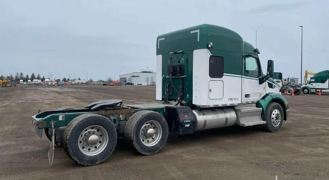 2018 PETERBILT 579 6x4 T/A sleeper in Heavy Trucks in London - Image 4