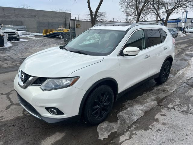 2014 Nissan Rogue in Cars & Trucks in City of Montréal
