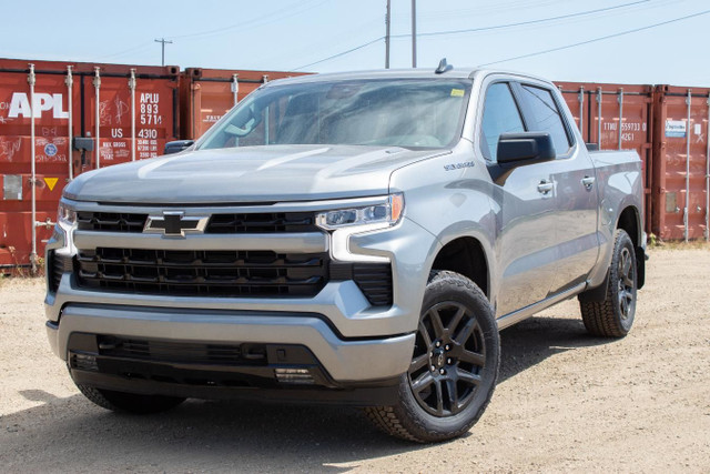 2025 Chevrolet Silverado 1500 Crew RST 4WD in Cars & Trucks in Edmonton - Image 2