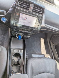 LOW KMS! PRIUS PRIME! GET THE BEST OF BOTH WORLDS, AN EFFICIENT EV AND A PRACTICAL HYBRID ALL IN ONE... (image 4)