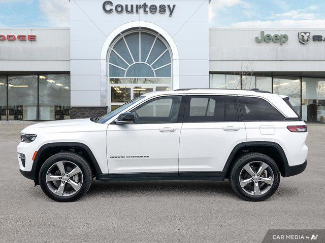 2022 Jeep Grand Cherokee LIMITED | NO ACCIDENTS | REMOTE START in Cars & Trucks in Calgary - Image 3