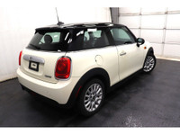 +Sièges en cuir / Leather interior +Sièges chauffants / Heated seats +Bluetooth +Toit a vision panor... (image 9)