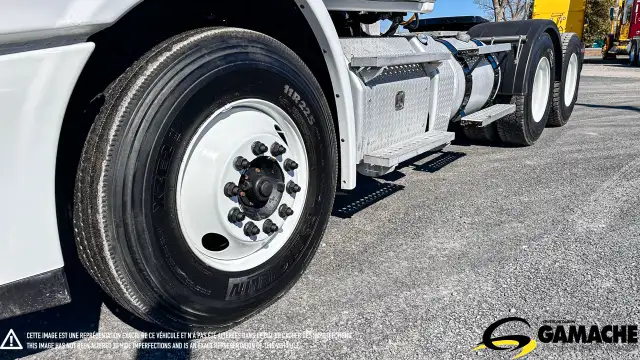 2011 FREIGHTLINER CASCADIA CA113DC DAY CAB in Heavy Trucks in Chilliwack - Image 19