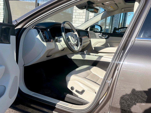 2022 Volvo XC60 Recharge T8 eAWD PHEV Inscription Expression *Lt in Cars & Trucks in Longueuil / South Shore - Image 2