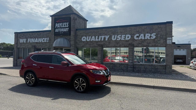 2017 Nissan Rogue SL Platinum in Cars & Trucks in Sarnia