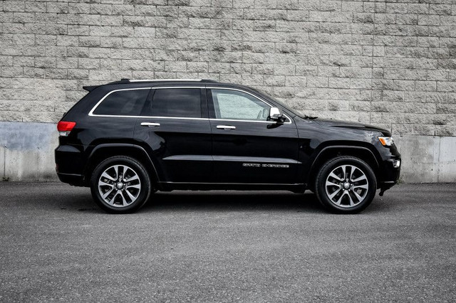 2018 Jeep Grand Cherokee Overland • SUNROOF • PREM. AUDIO • LEAT in Cars & Trucks in Kingston - Image 2