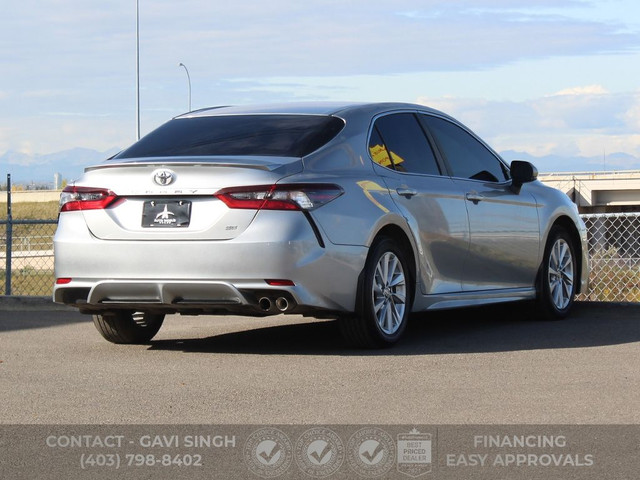 2023 TOYOTA CAMRY SE | LEATHER | ALLOY WHEELS | TINTED WINDOWS in Cars & Trucks in Calgary - Image 4