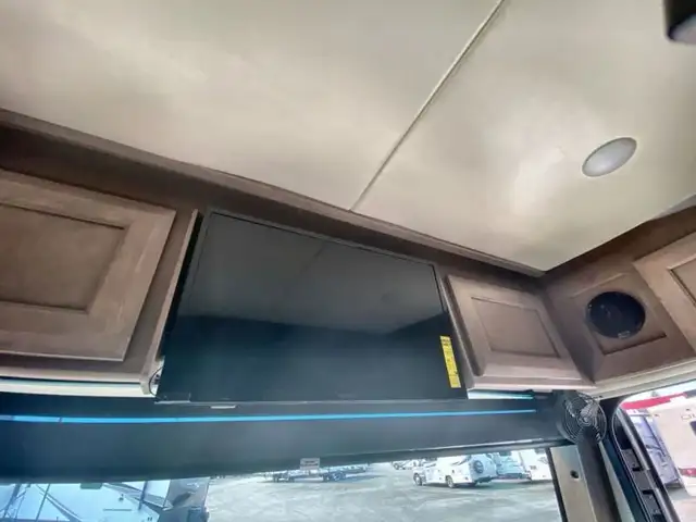 2023 Thor Motor Coach Aria 3401 in RVs & Motorhomes in Abbotsford - Image 33