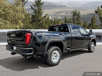 4WD Crew Cab 172 Denali Ultimate Engine: Turbocharged Diesel V8 6.6L/ Safety Equipment StabiliTrak,... (image 5)