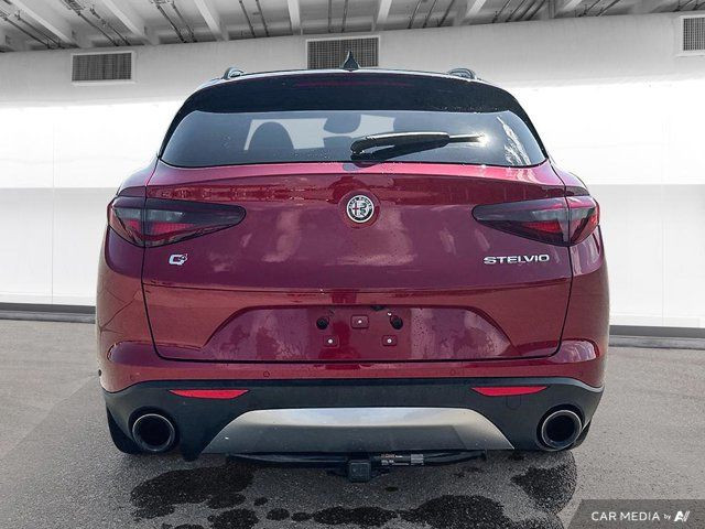 2018 Alfa Romeo Stelvio Ti Sport in Cars & Trucks in Winnipeg - Image 4