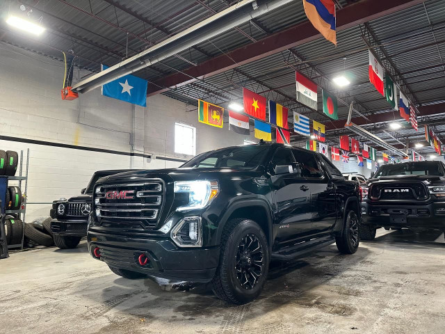 2019 GMC Sierra 1500 4WD Crew Cab 147" AT4 in Cars & Trucks in City of Toronto