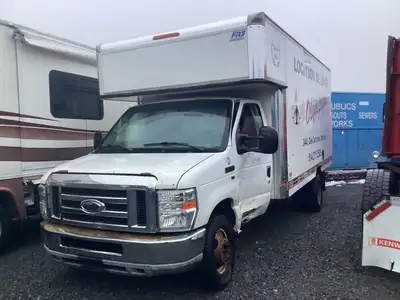 Heavy truck / Camion lourd - # STOCK: GX-30775 2013 FORD E-450 CAMION DRY BOX / CARGO 2013 FORD E-45...