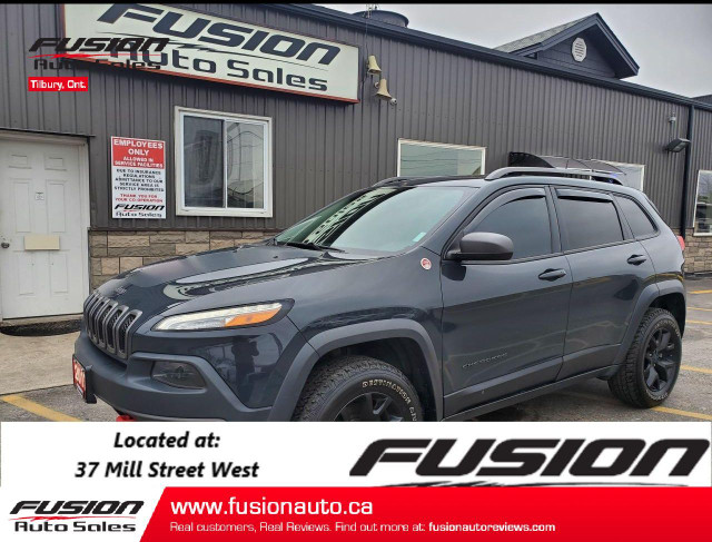  2017 Jeep Cherokee Trailhawk-NAV-PAN ROOF-LEATHER-REMOTE START in Cars & Trucks in Leamington
