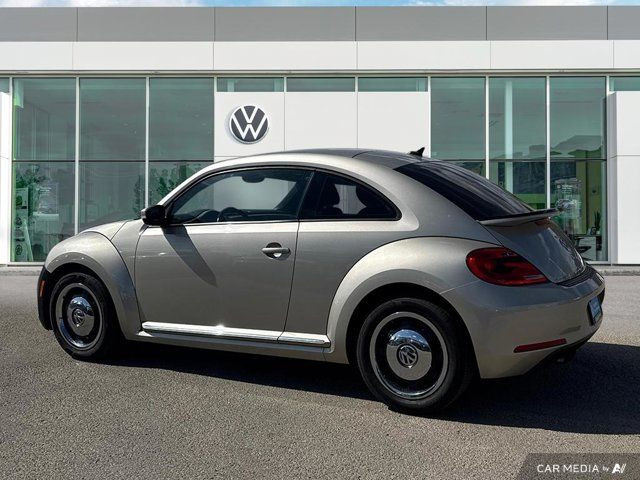 2016 Volkswagen Beetle Coupe Classic | Low KM | Navigation in Cars & Trucks in Grande Prairie - Image 3