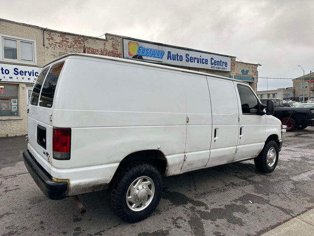 2010 Ford Econoline Cargo Van E 150 in Cars & Trucks in St. Catharines - Image 4