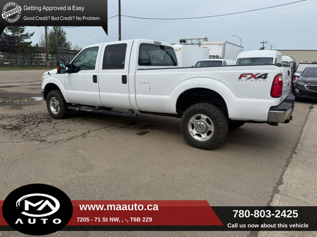 2015 Ford Super Duty F-350 SRW 4WD XLT Crew Cab 8Ft in Cars & Trucks in Edmonton - Image 4
