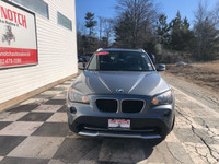 5DR, AUTO, AWD Engine: UNKNOWN L/100Km City: 10.2 L/100Km Hwy: 6.5 Safety Equipment Front side-impac... (image 1)