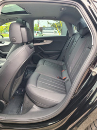 This sleek 2021 Audi A4 is a stylish and reliable sedan that's ready to impress. With its AWD capabi... (image 5)